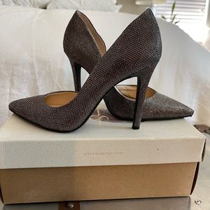 Jessica Simpson heels